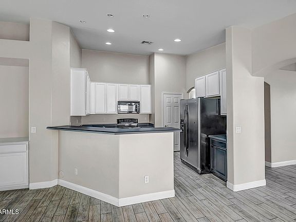 4th image of 16873 W MESQUITE Drive