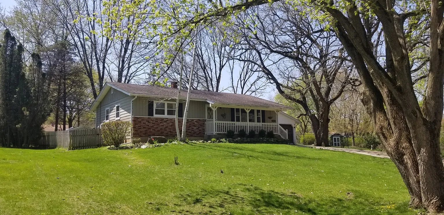 8523 Richmond Rd photo 1