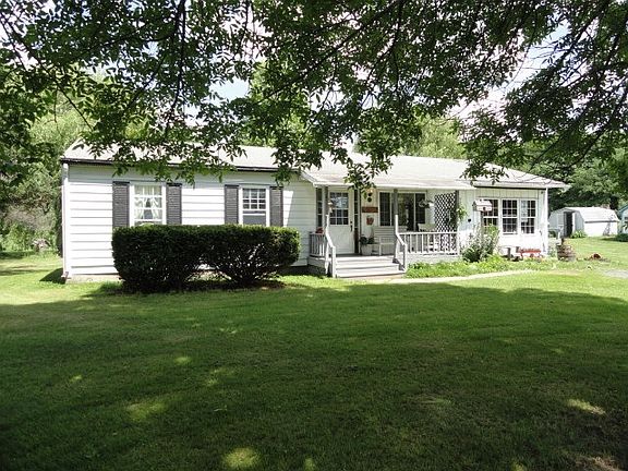 5th image of 164 Beaver St