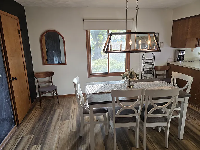 1438 Woodscliff Dr — Photo 8