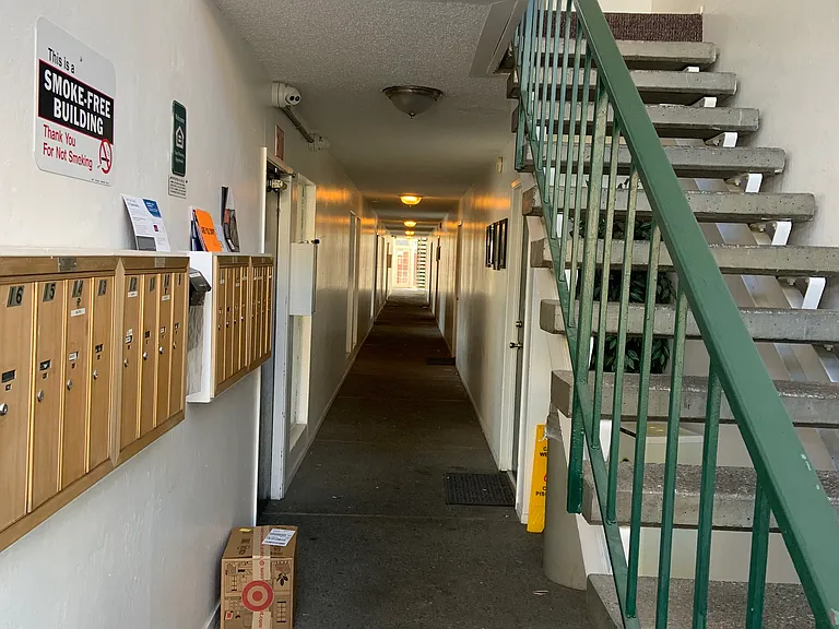 1614 Oxford St #7 — Photo 3