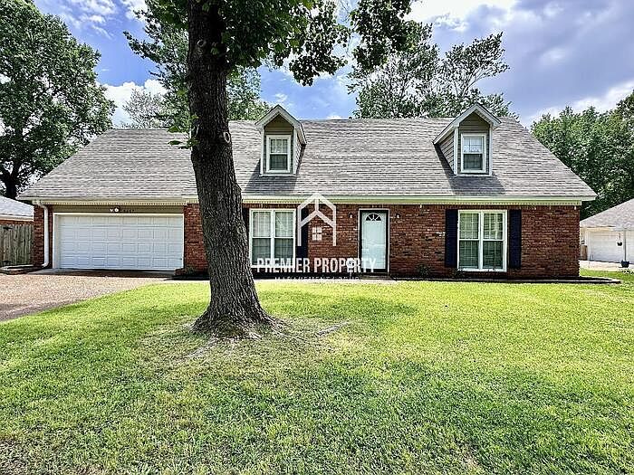 1st image of 6667 Amersham Dr