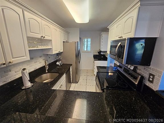 2nd image of 5433 SE Miles Grant Rd APT E205