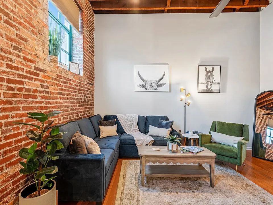 411 W Congress St #2-ID1531853P