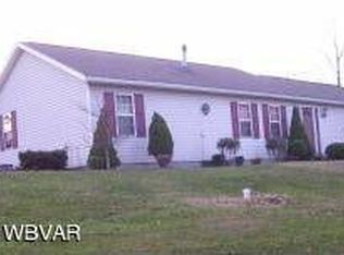 17 Turkey Path Rd, Linden, PA 17744