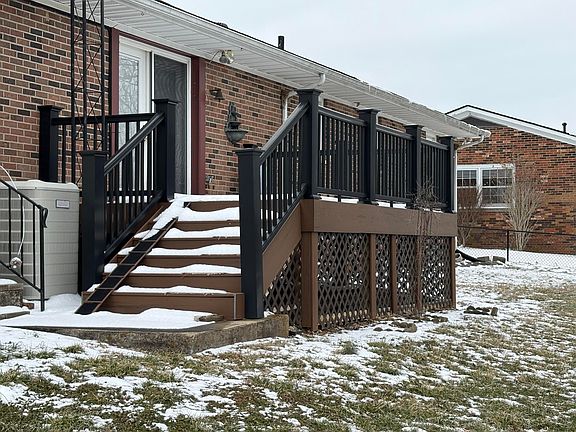3rd image of 58 Cherry Ln