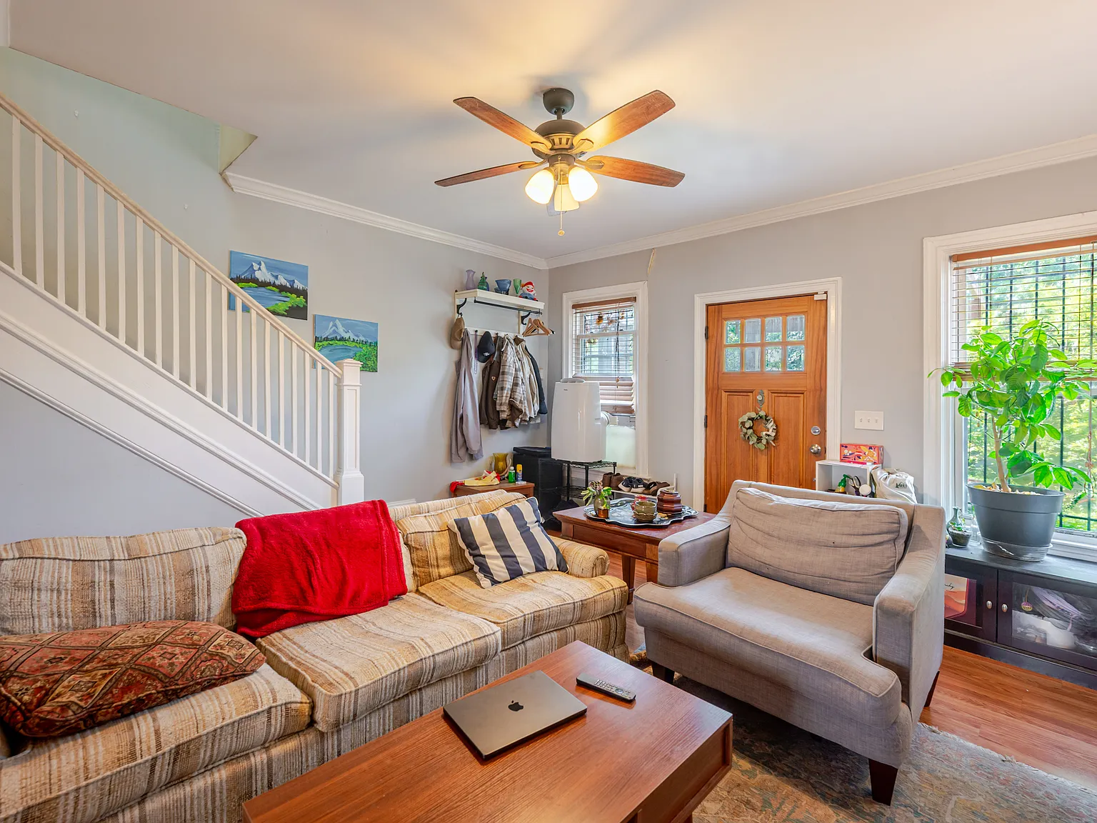 3 bed, 1200 sqft, $2,995 — Photo 3