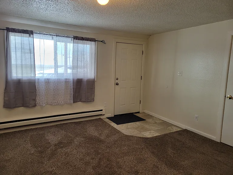 837 E Works St #3 — Photo 2