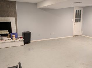 7103 James A Reed Rd, Kansas City, MO 64133