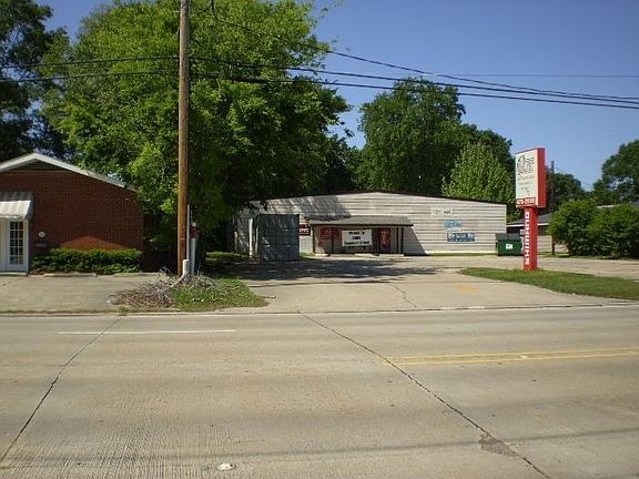 2nd image of 310 W McNeese St
