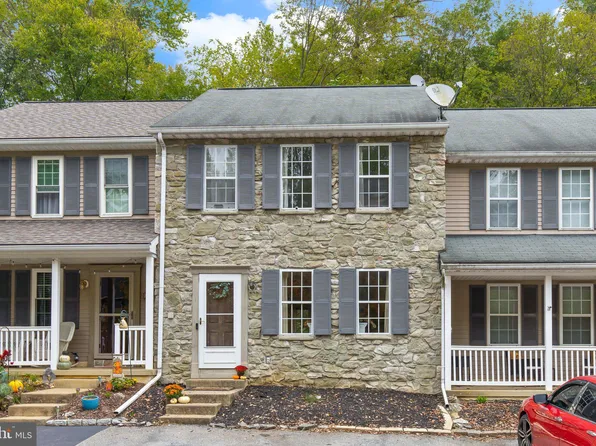 31 Deep Hollow Ln, Lancaster, PA 17603