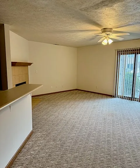 1074 Cumberland Ave — Photo 2