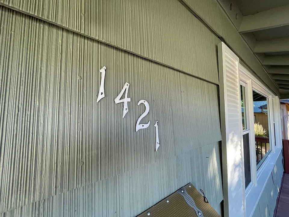1421 Samuel Way