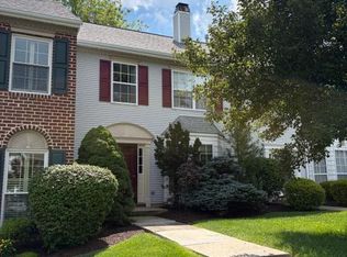 1908 Pine Ct, Hellertown, PA 18055