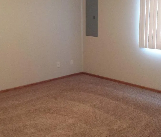 1411 W Stolley Park Rd #B — Photo 6