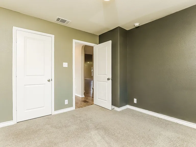 6830 Whisper Grv — Photo 16