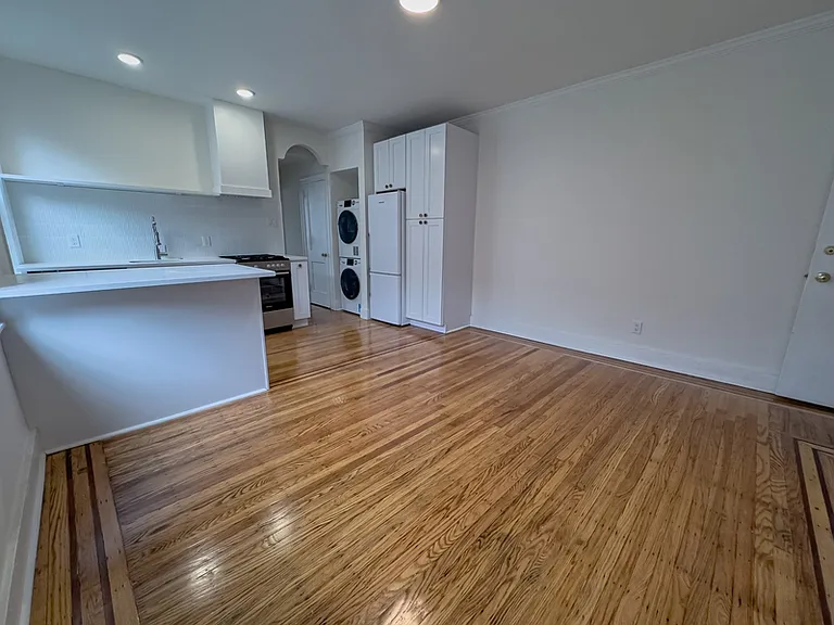 1223 N Franklin St #2R — Photo 25