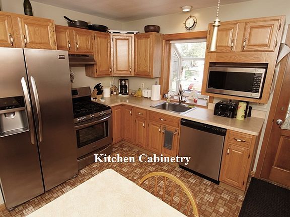 5th image of 6051 Edgebrook Blvd