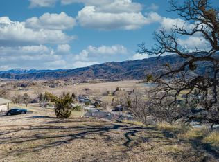 24300 Deertrail Dr, Tehachapi, CA 93561