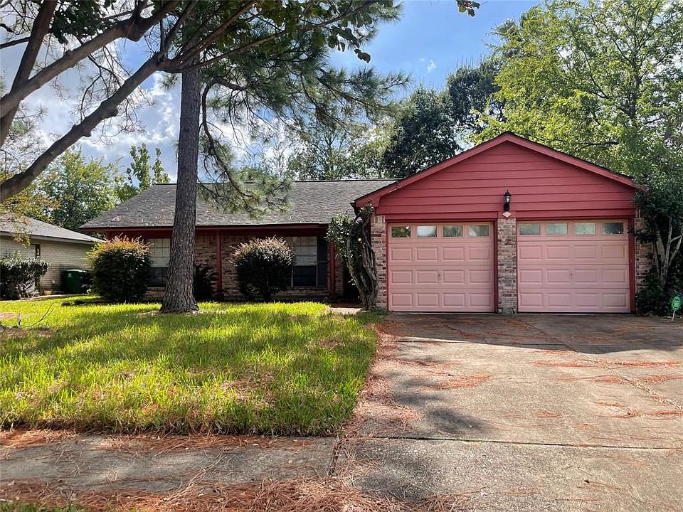 1st image of 10803 Glenwolde Dr