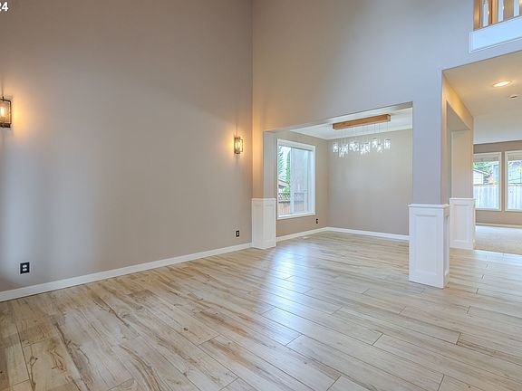 5th image of 9913 NE 36th Ct