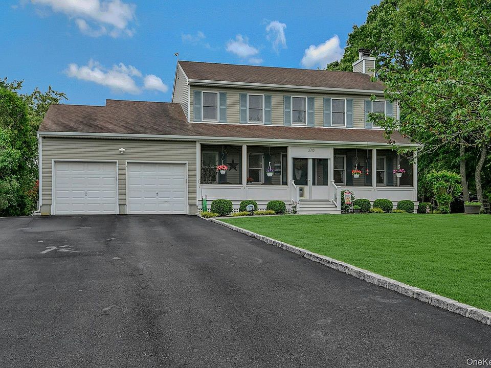 1st image of 370 Pheasant Place