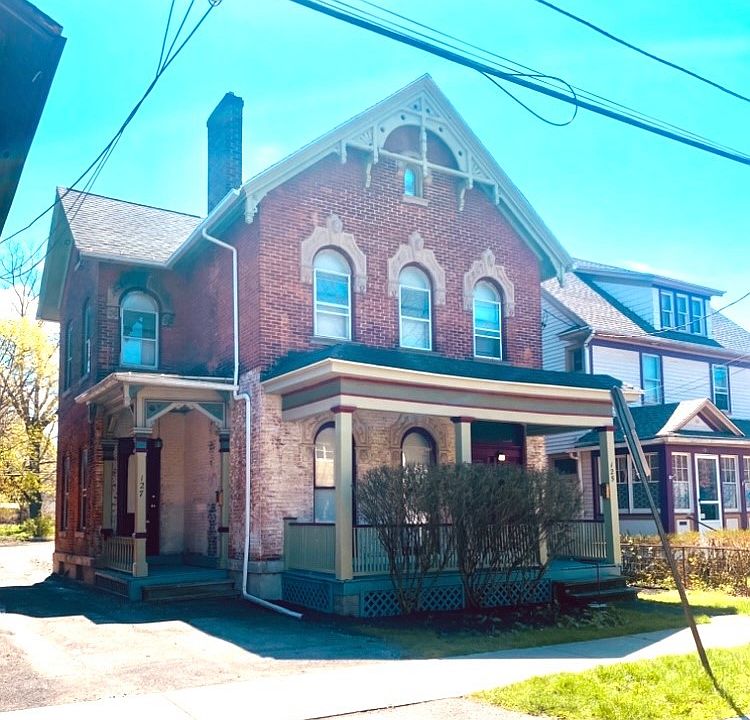 1st image of 125 Gregory St #127