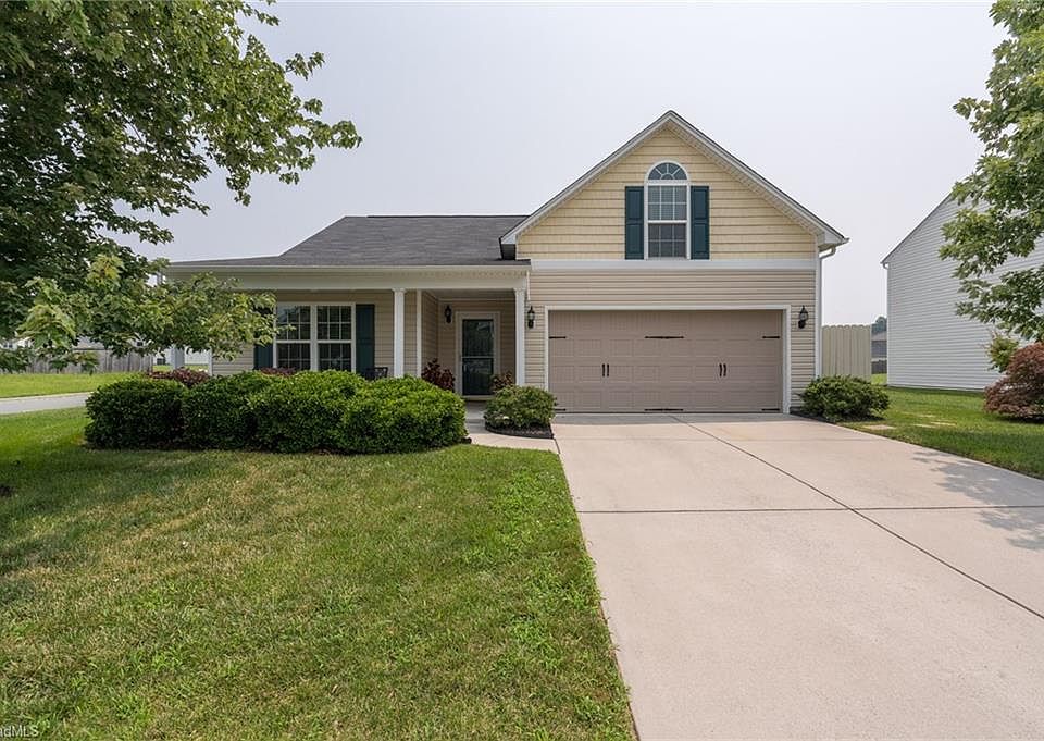 1st image of 306 Stoney Run Dr