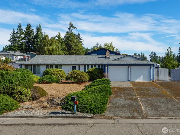 2205 W 14th St, Port Angeles, WA 98363