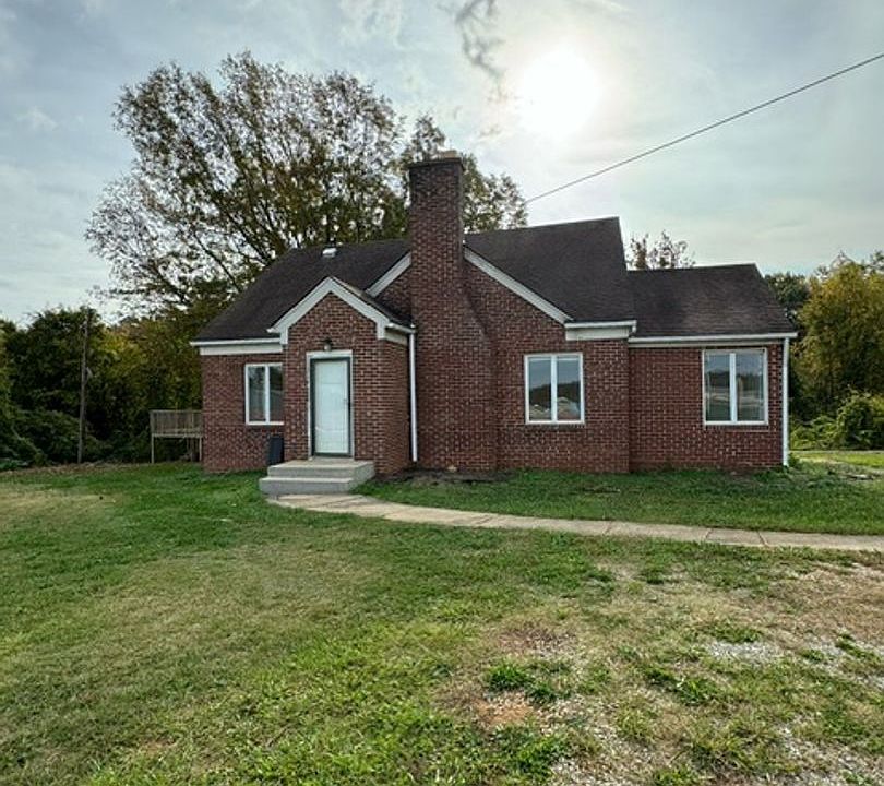 1st image of 102 Nicole Ct