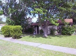 1129 Pleasant Valley Rd, Garland, TX 75040