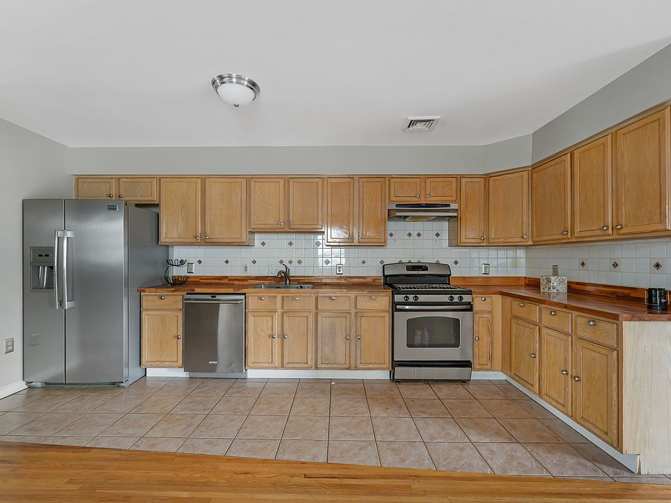 1st image of 244 Clark Pl Floor 2