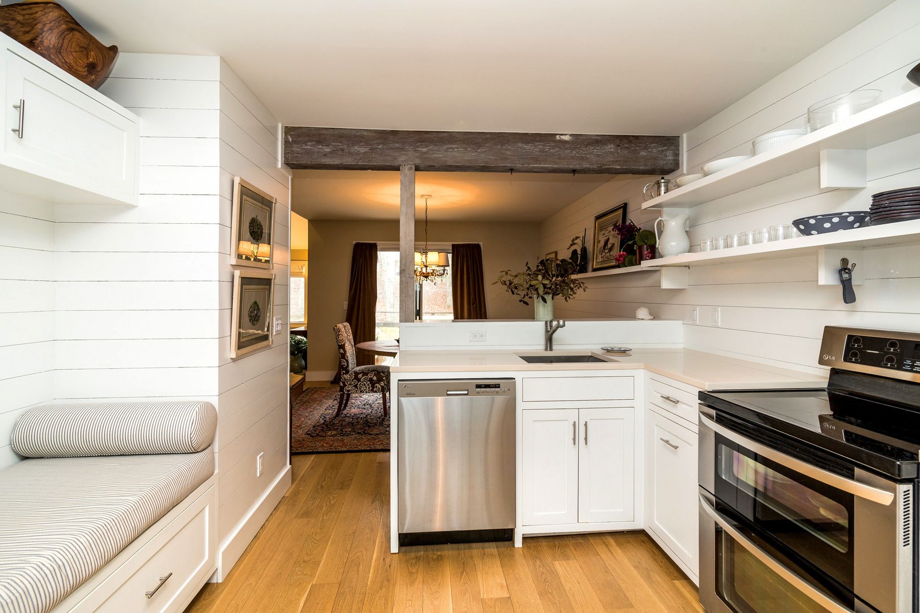 190 Treescape Dr Cluster 1 Unit A2, East Hampton, NY 11937 Out East