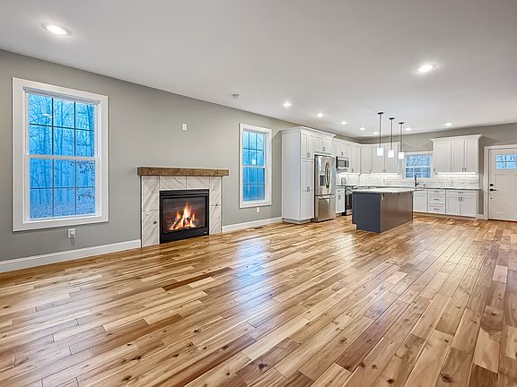 5th image of 2420 Eagle Rock Rd