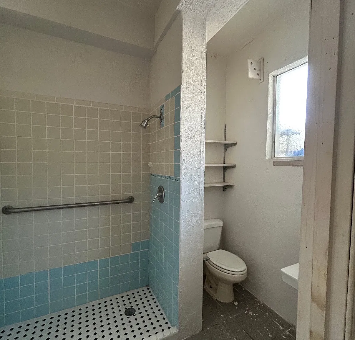 Studio, 650 sqft, $700 — Photo 4