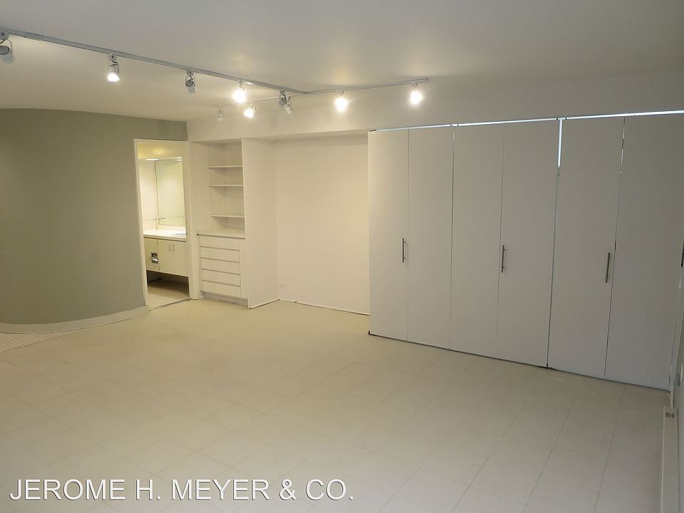1st image of 2101 N Lincoln Ave