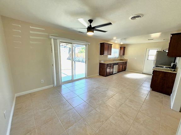 5th image of 1522 N Madera Ave