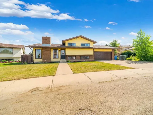 61 E Rossmere Way SE, Medicine Hat, AB T1B 2M7