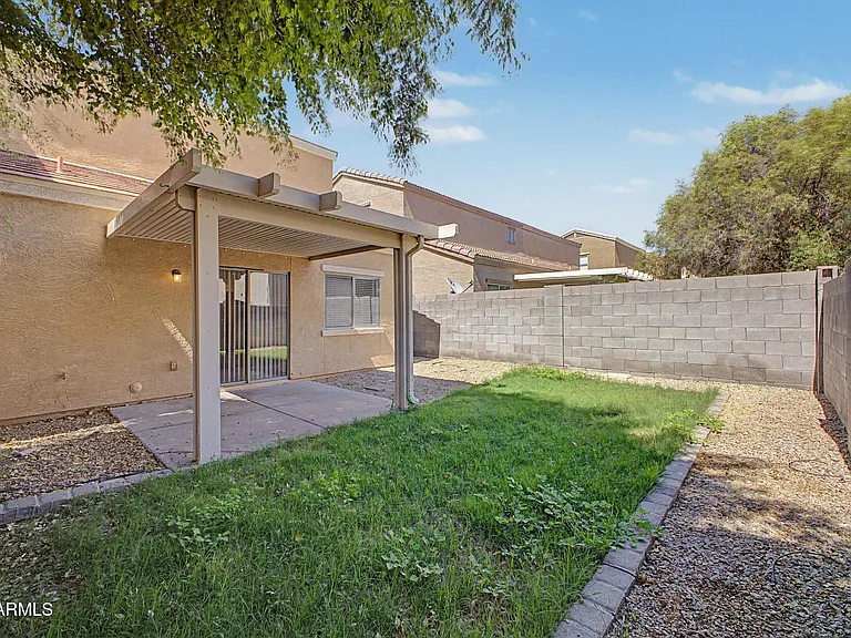 7027 W Lincoln St — Photo 27