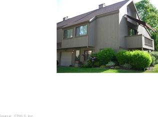 208 Acorn Ln, Stratford, CT 06614