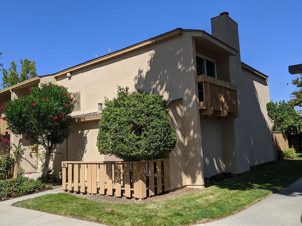 1st image of 125 Connemara Way APT 161