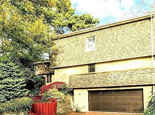 2701 Sand Run Pkwy, Akron, OH