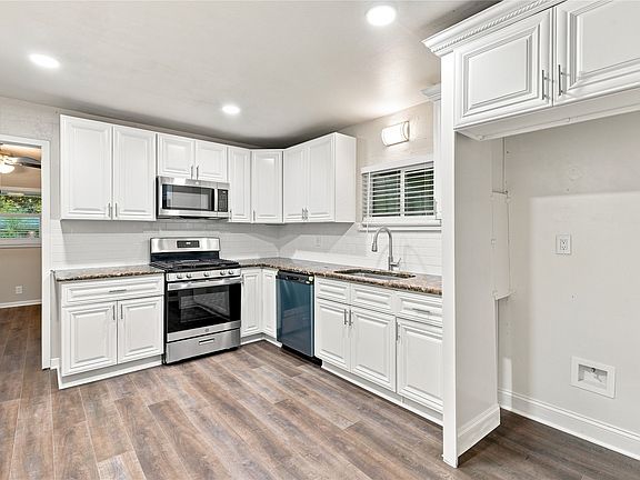 2nd image of 6044 Walnut Dr