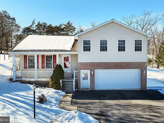 2nd image of 9 Wheatland Dr