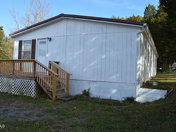 3rd image of 238 Dogwood Dr