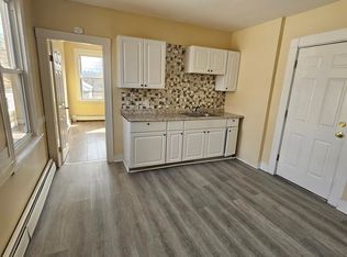 123 Cherry Ann St #R2, Hamden, CT 06514