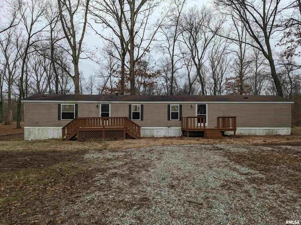 1695 County Road Hwy #37, Edgewood, IL 62426