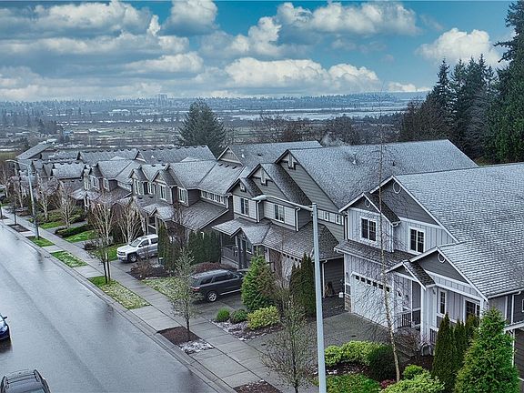 2nd image of 7317 14th Pl SE