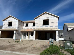 1812 Tobi Ln, Grand Forks, ND 58201