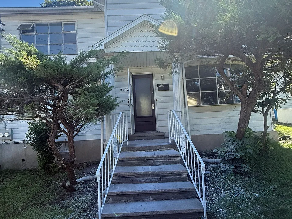 2021 Wayne Ave #1